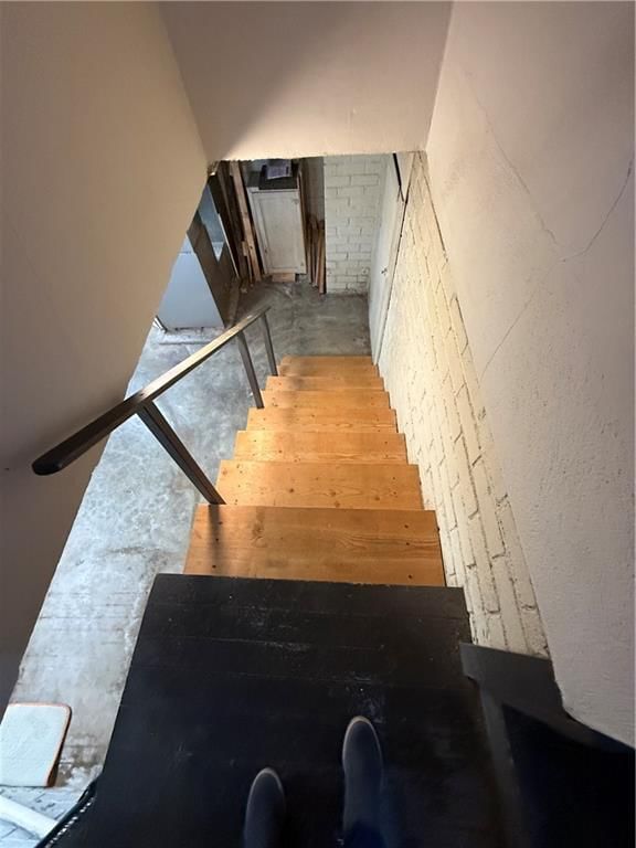 210 W Martin Street — photo 15