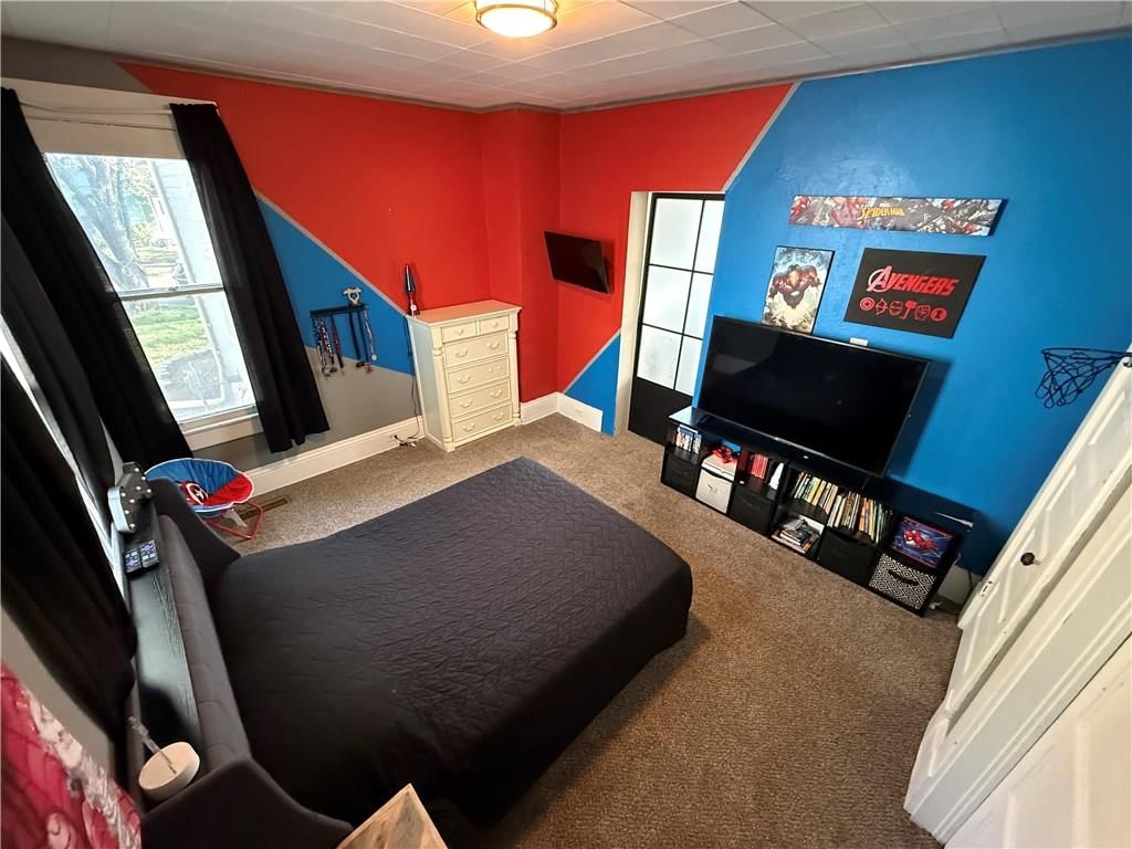 323 W 6th Street — photo 24