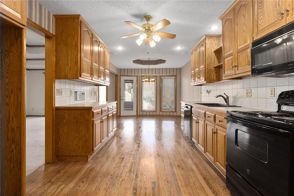 9617 N Locust Drive — photo 15