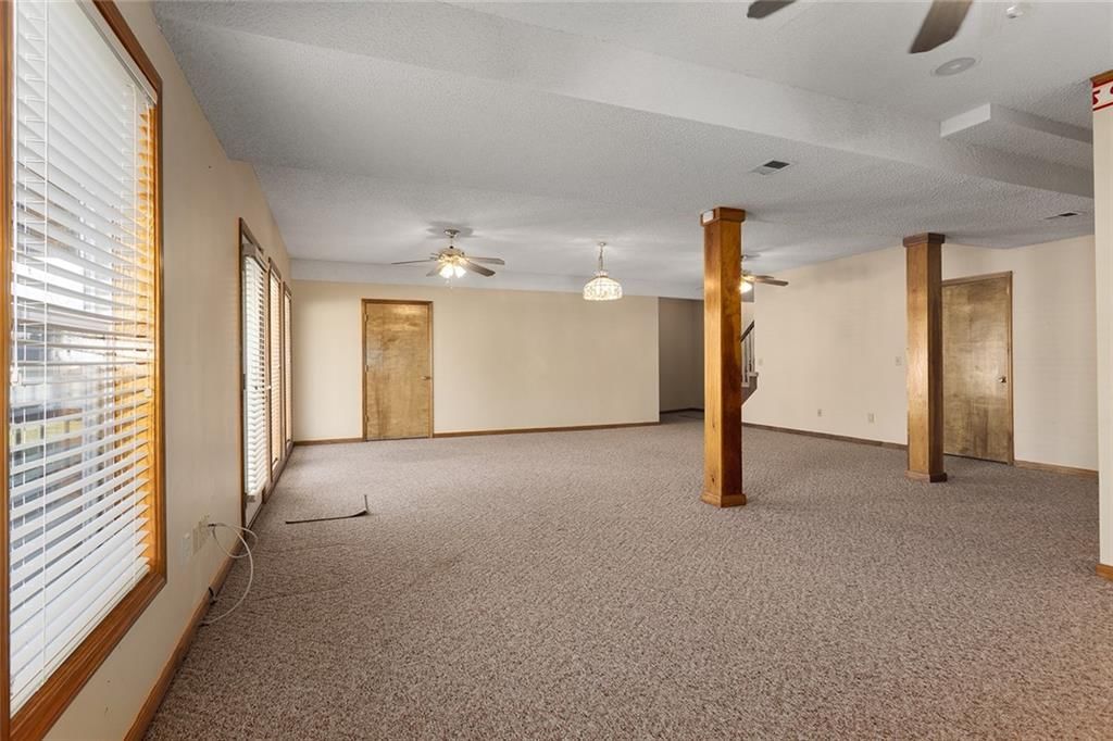 9617 N Locust Drive — photo 29