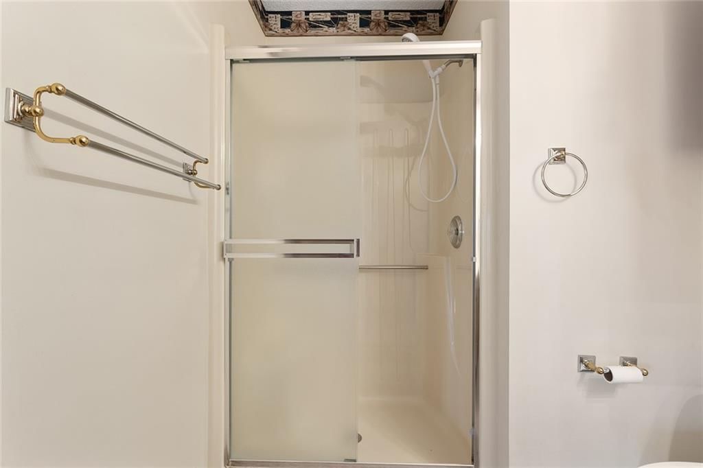 9617 N Locust Drive — photo 34