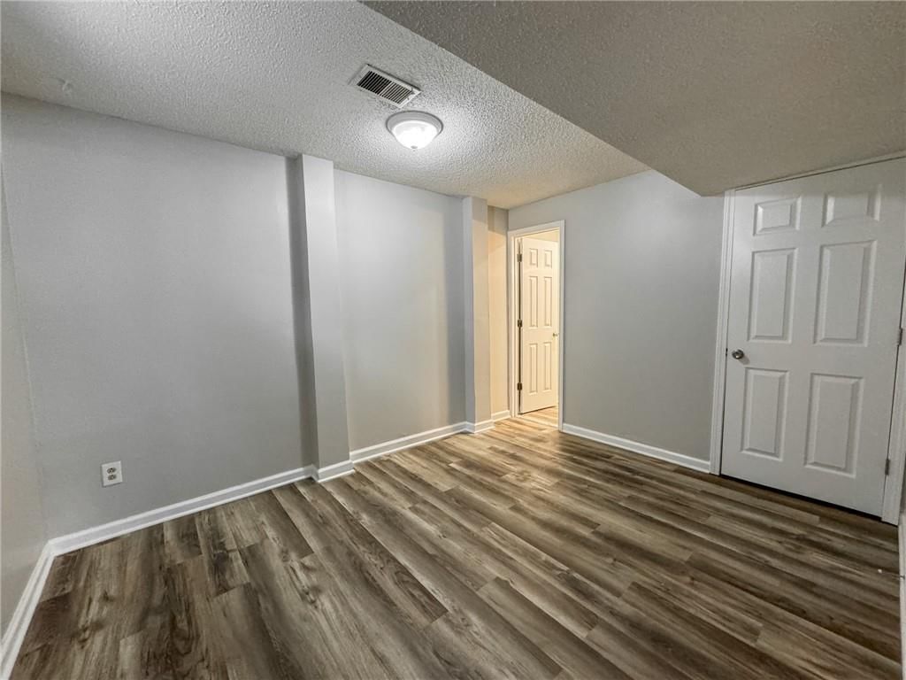 902 W Forest Drive — photo 12