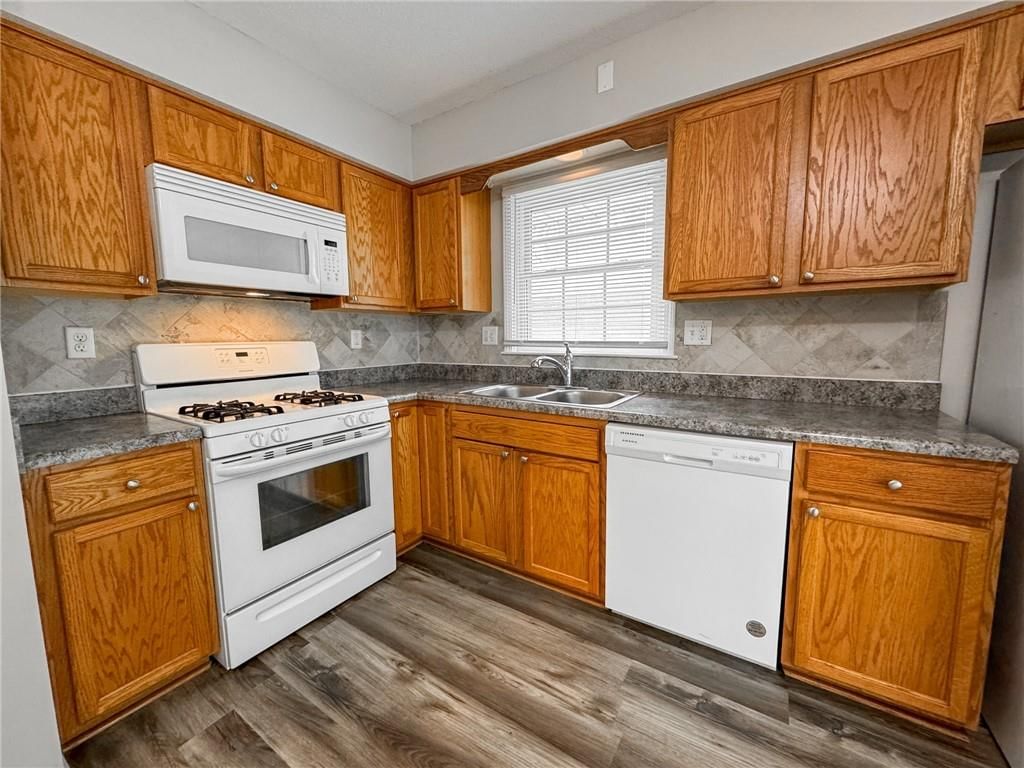902 W Forest Drive — photo 5