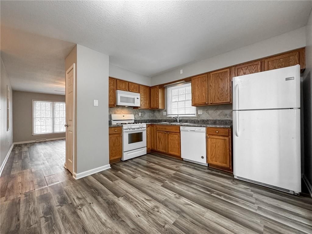902 W Forest Drive — photo 6