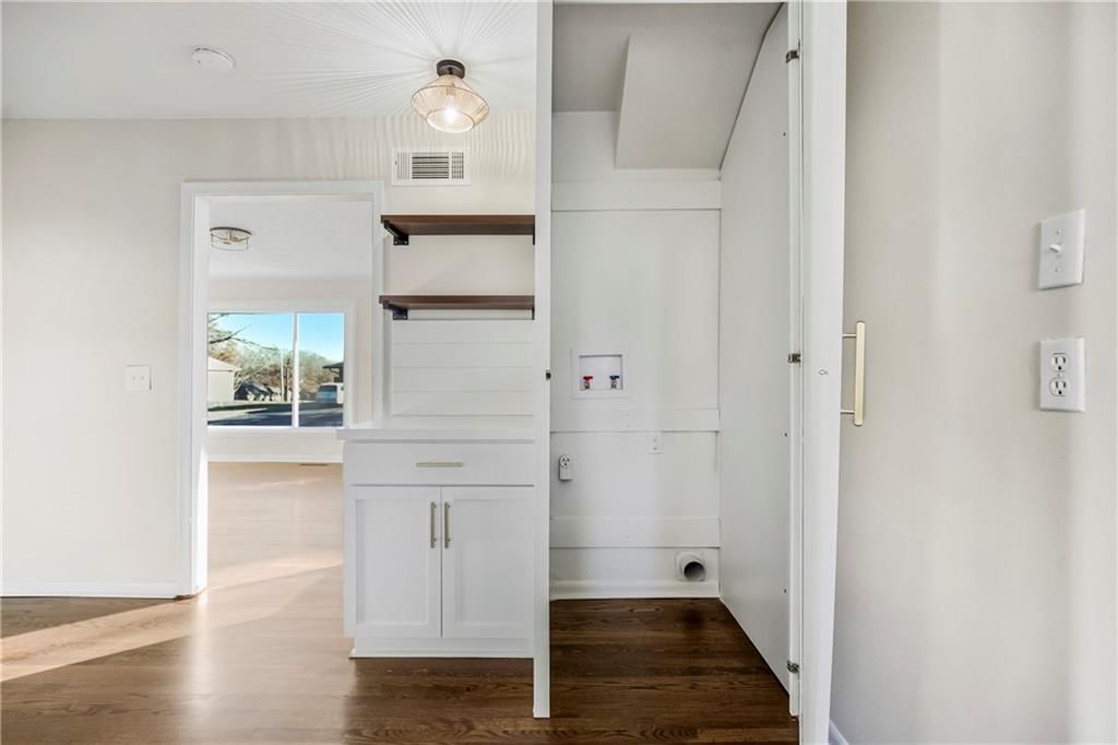 712 Country Club Drive Street — photo 12