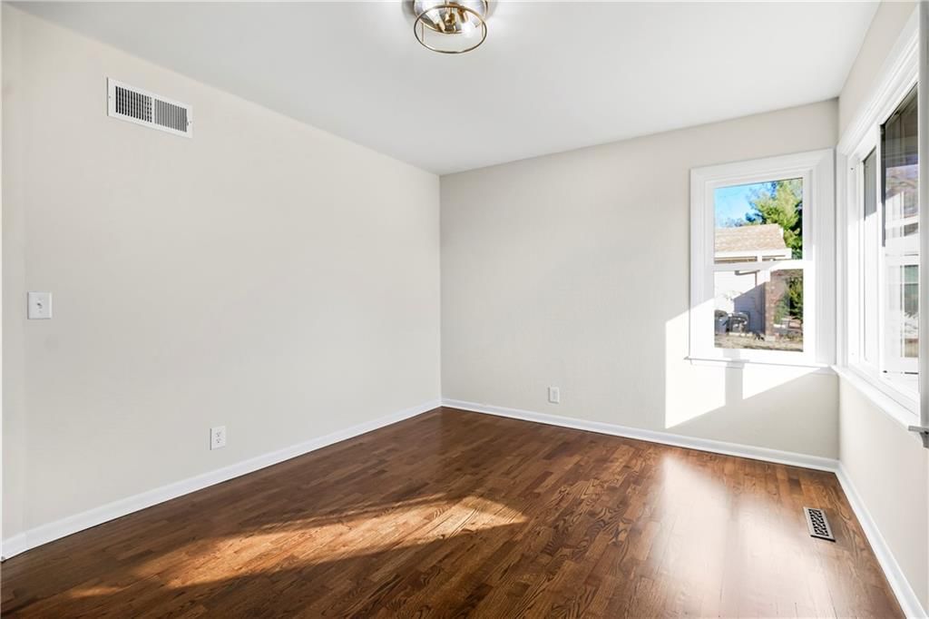 712 Country Club Drive Street — photo 19