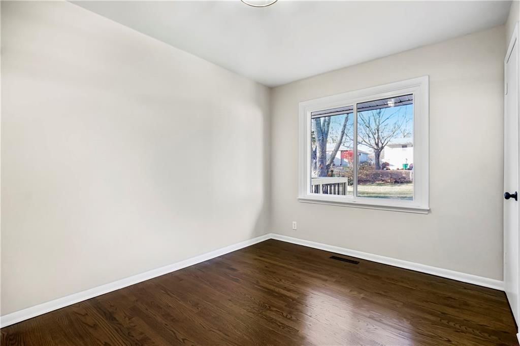 712 Country Club Drive Street — photo 24
