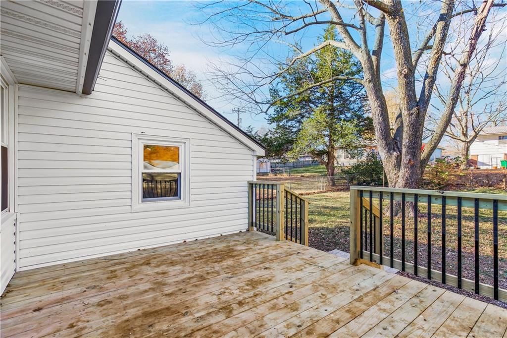 712 Country Club Drive Street — photo 27