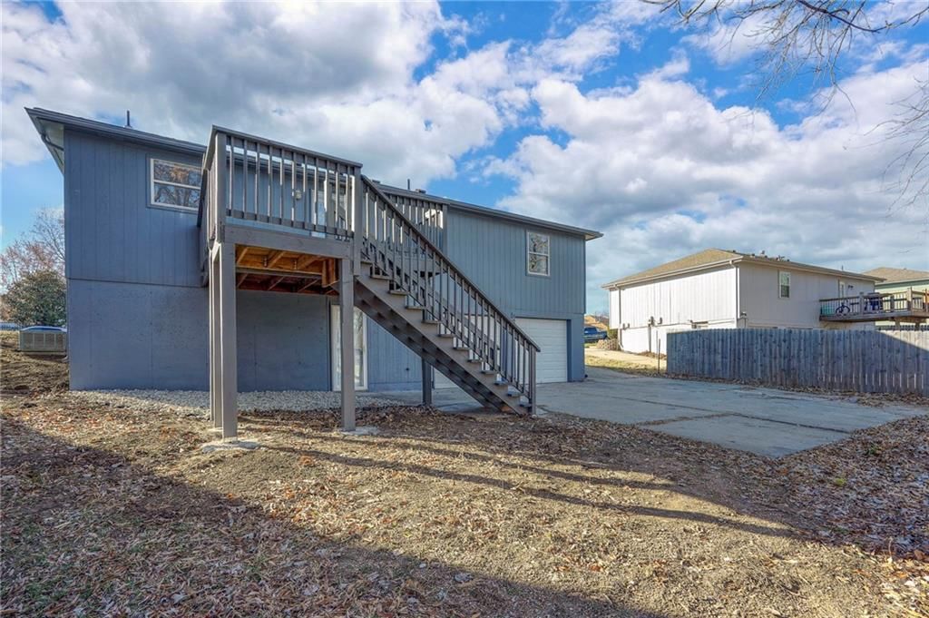1108 NE Lindsay Avenue — photo 24