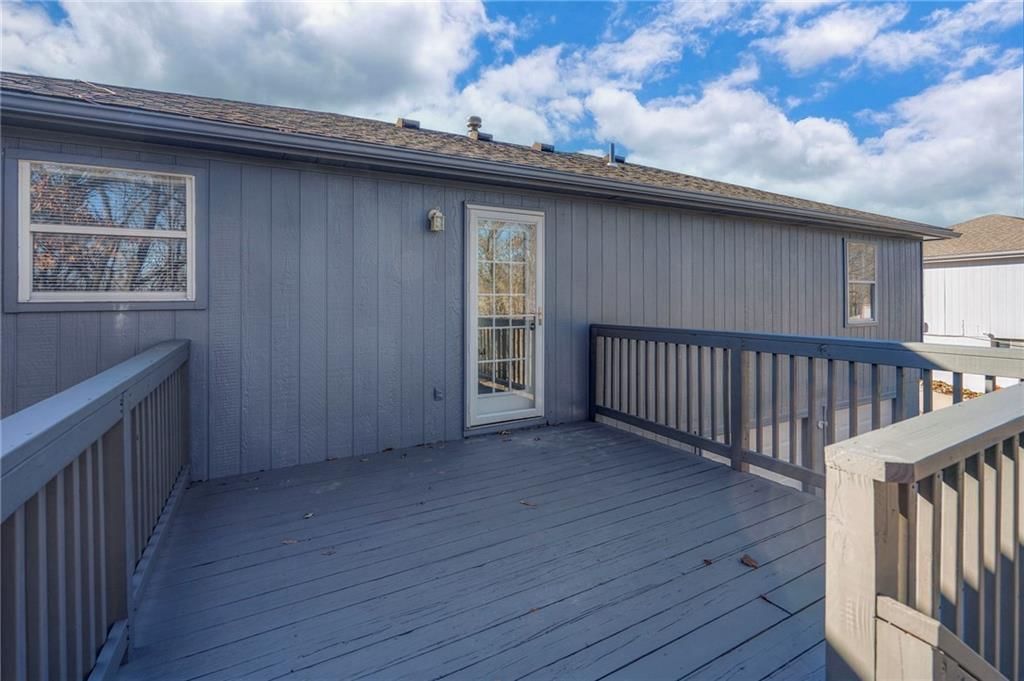 1108 NE Lindsay Avenue — photo 25