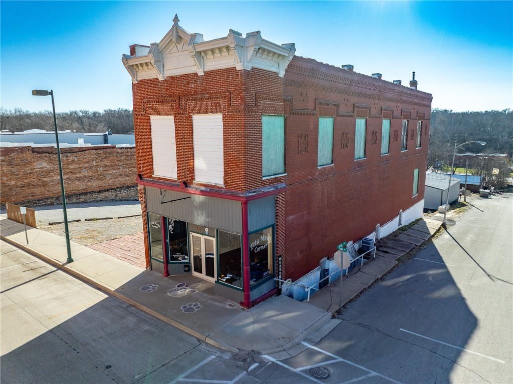 1600 Main Street — photo 20