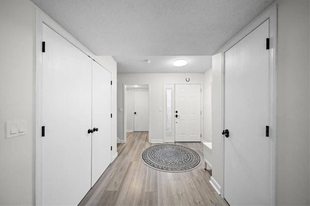 8033 N Elmwood Avenue — photo 47