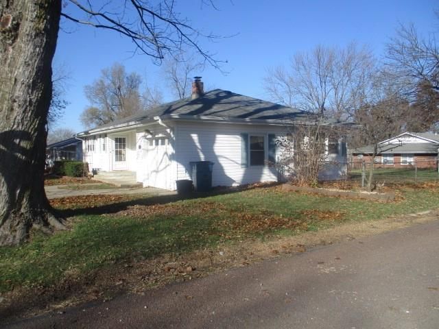 411 E Olive Street — photo 3