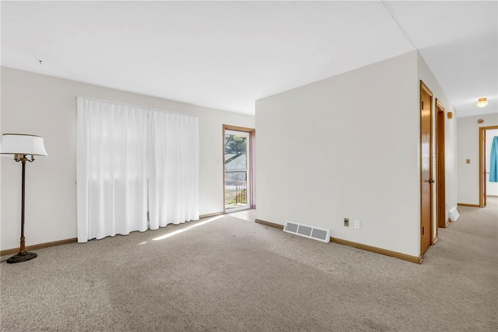 7904 Cresent Avenue — photo 6