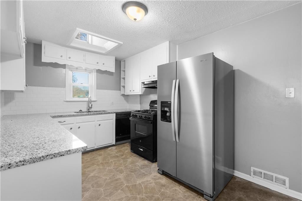 11209 Highridge Drive — photo 6
