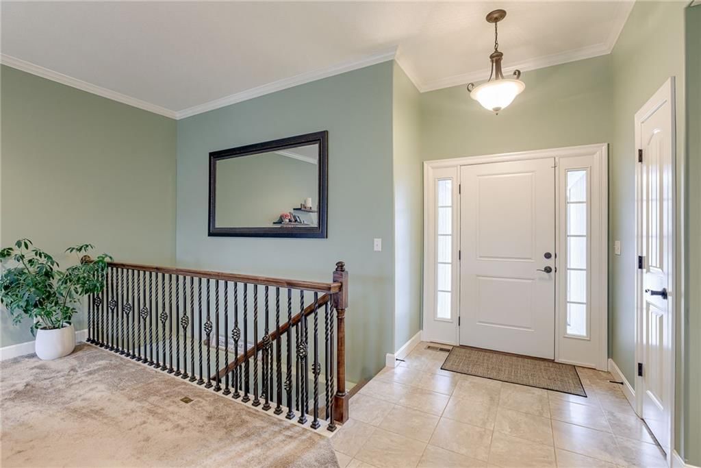 2119 NW Hedgewood Drive — photo 2