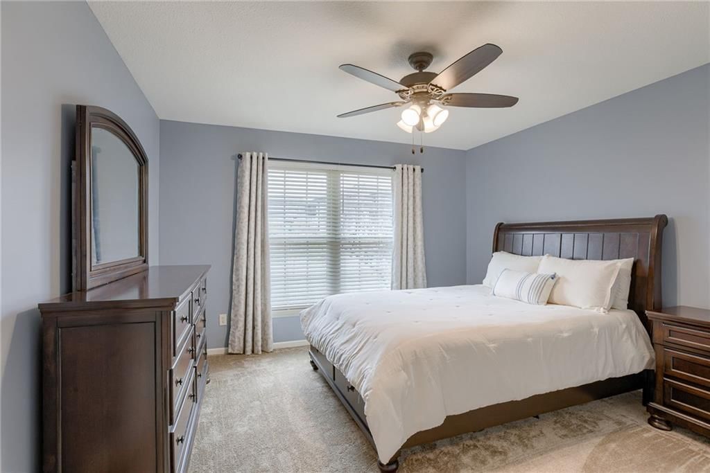 2119 NW Hedgewood Drive — photo 17
