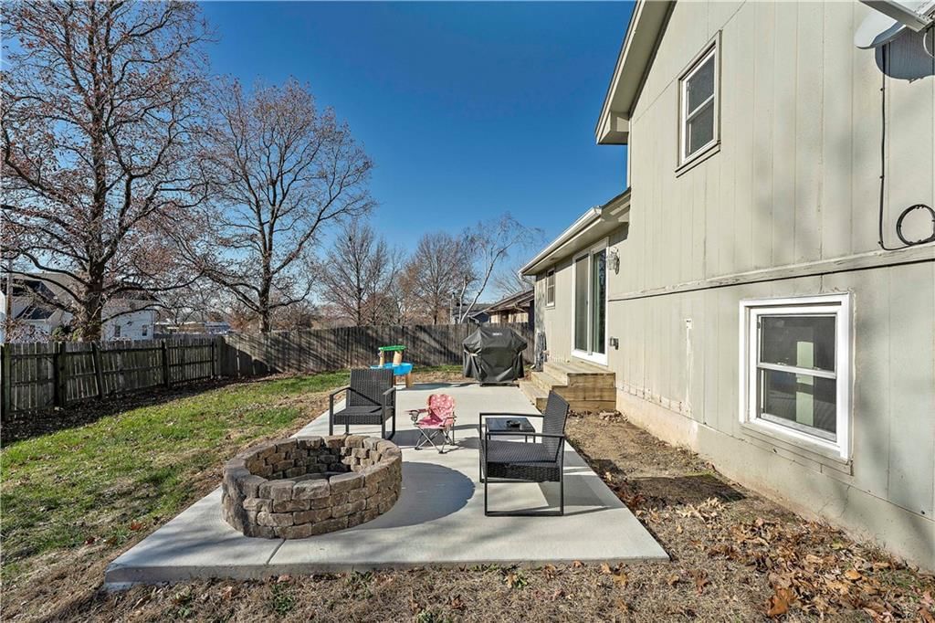 805 Feldspar Street — photo 33