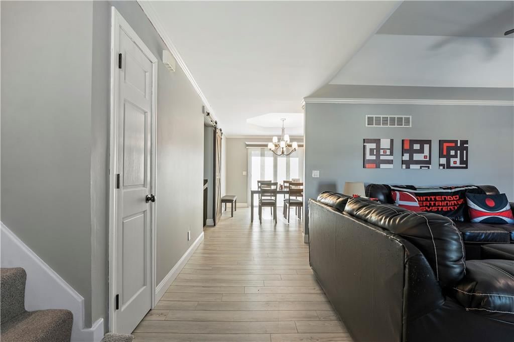 805 Feldspar Street — photo 5