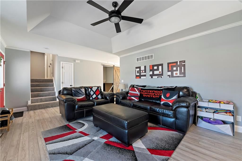 805 Feldspar Street — photo 8