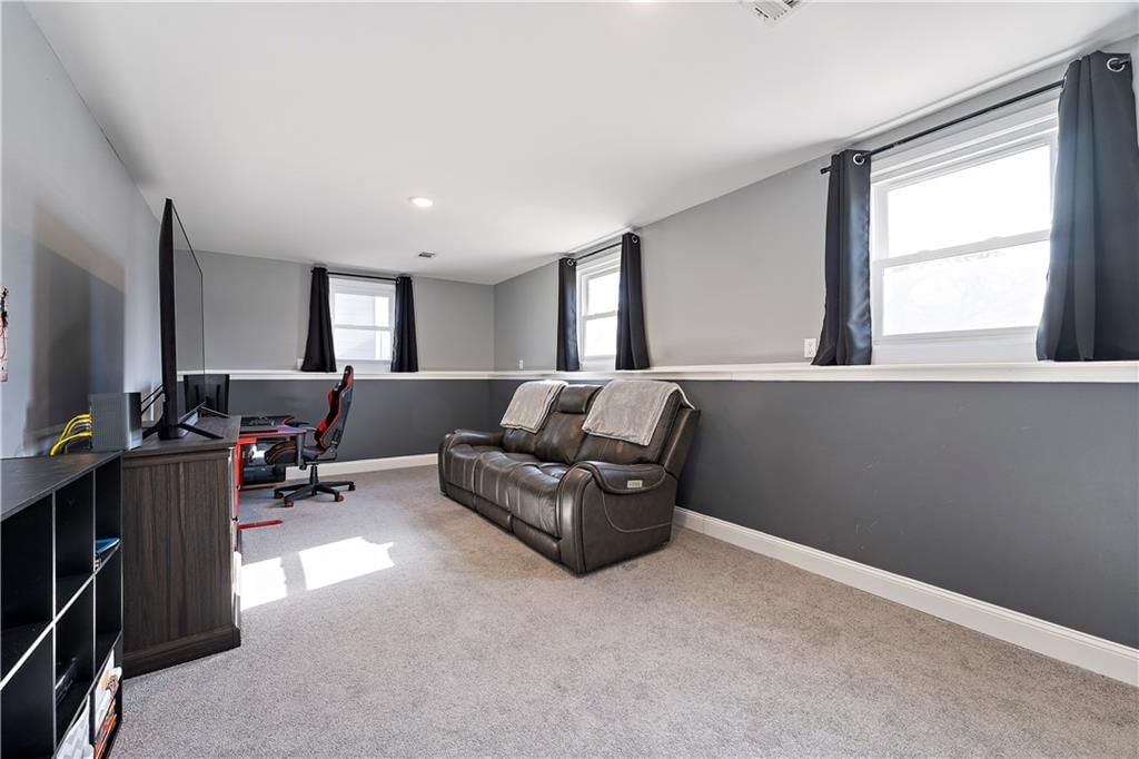 805 Feldspar Street — photo 10
