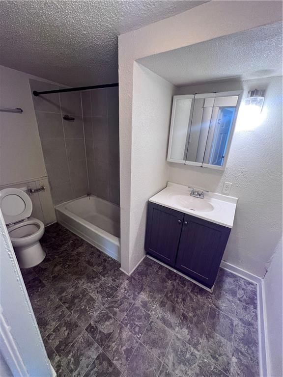 2408 Lafayette Street — photo 6
