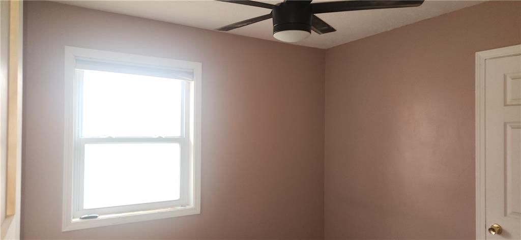 1004 S Broadway Street — photo 29