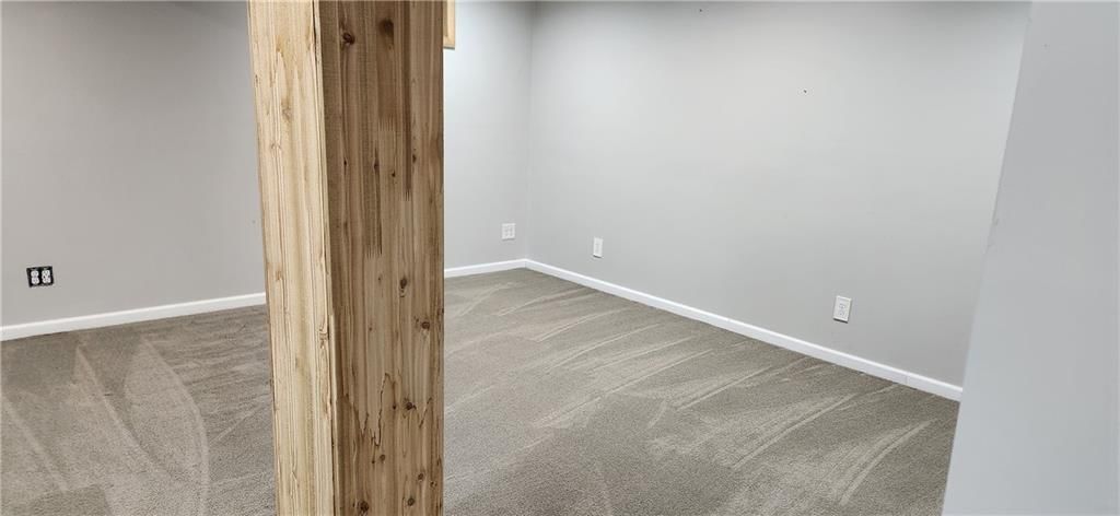 1004 S Broadway Street — photo 46