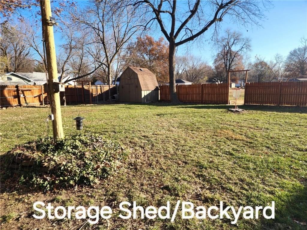 504 E View Street — photo 23