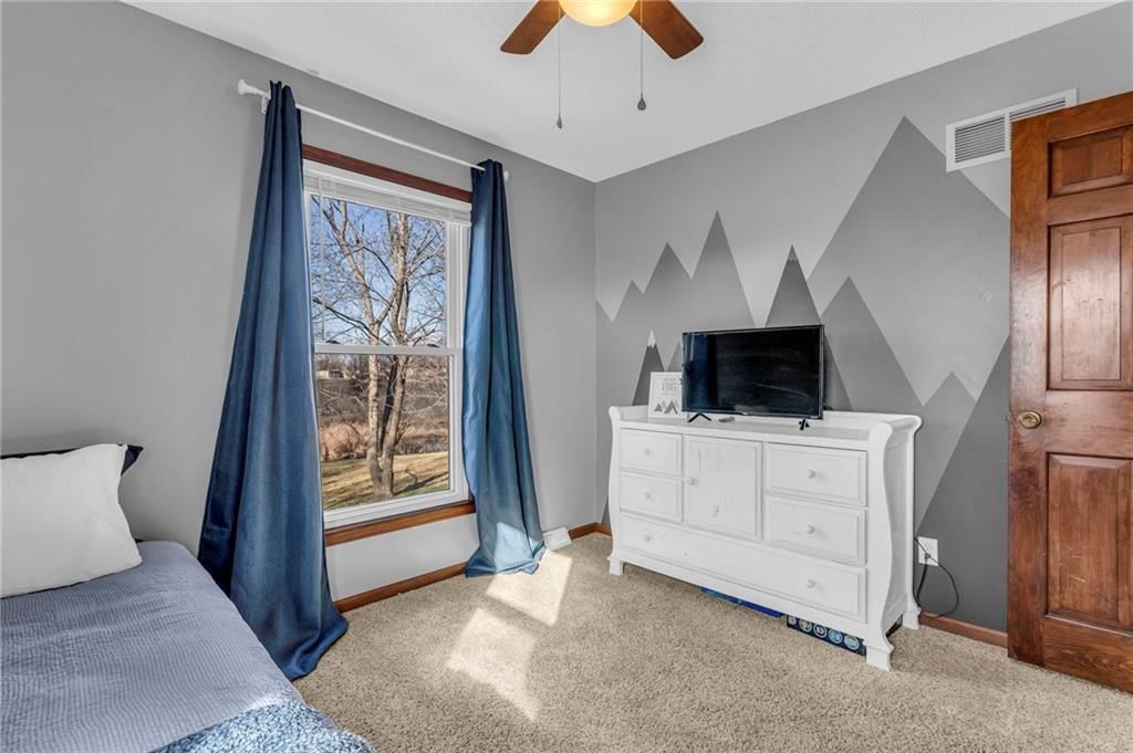 801 Oakridge Drive — photo 32