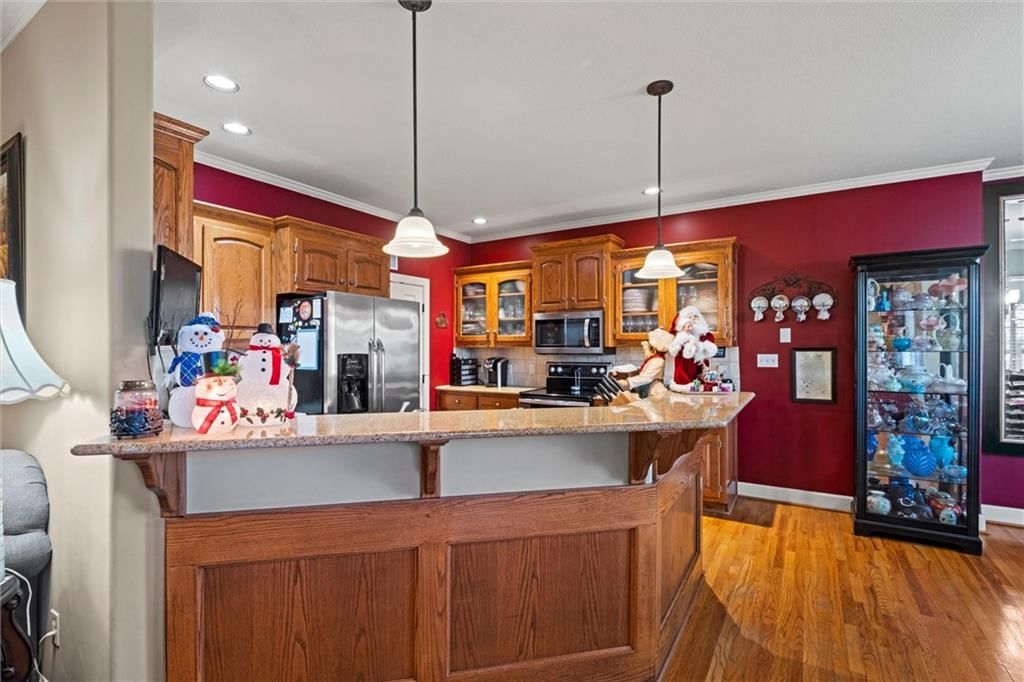 908 Branchwood Drive — photo 9