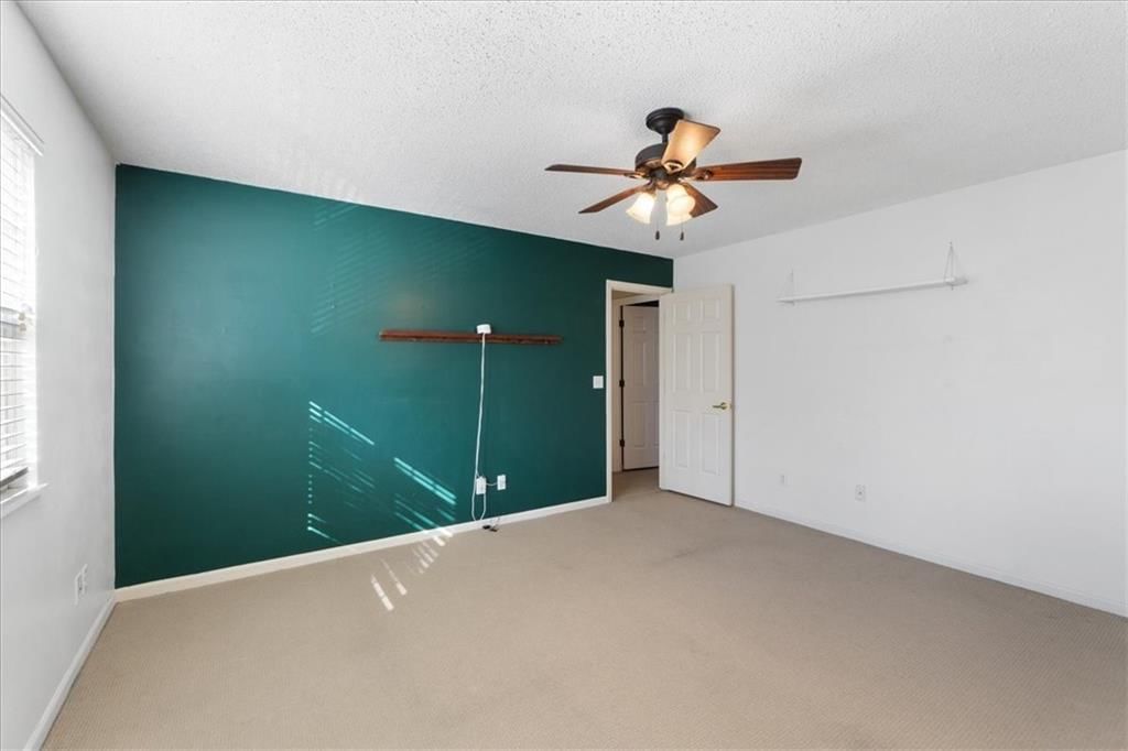 906 W 42nd Street — photo 23