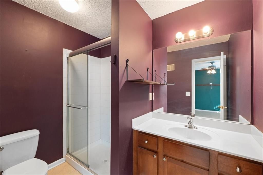 906 W 42nd Street — photo 25