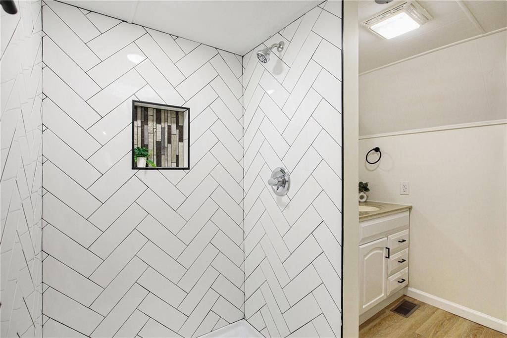 3029 S Norwood Street — photo 22
