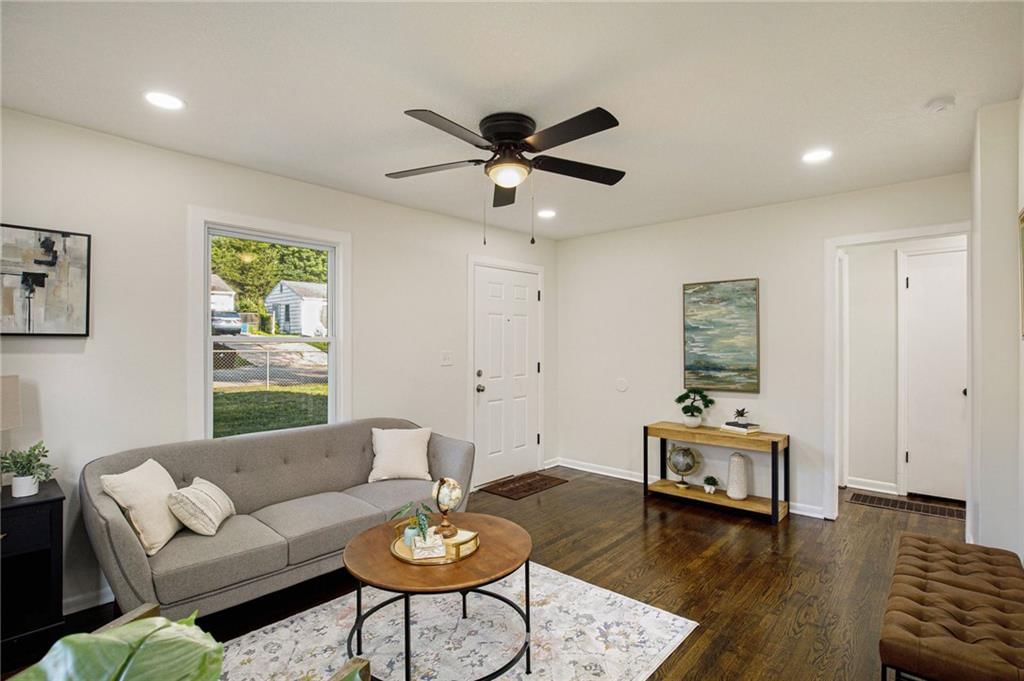 3029 S Norwood Street — photo 9