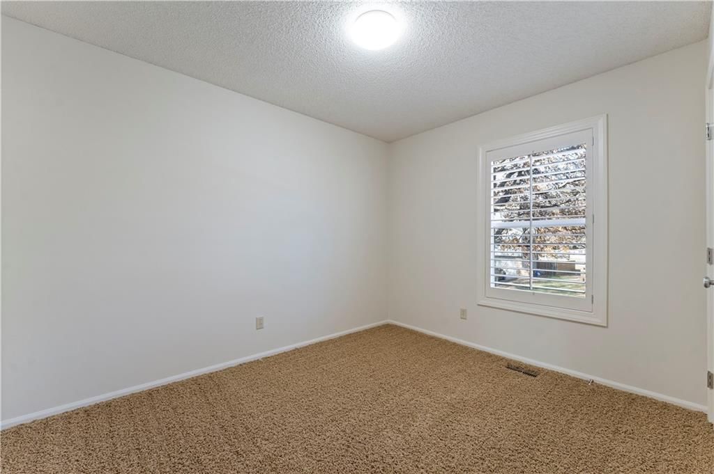 15017 W 150th Street — photo 21