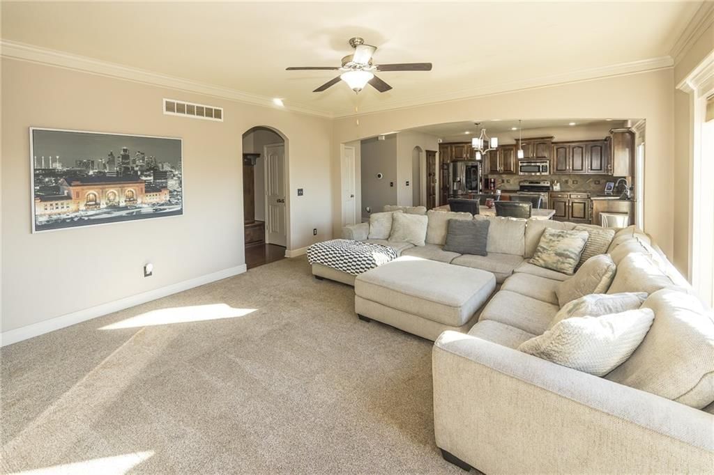 8818 N Essex Drive — photo 12