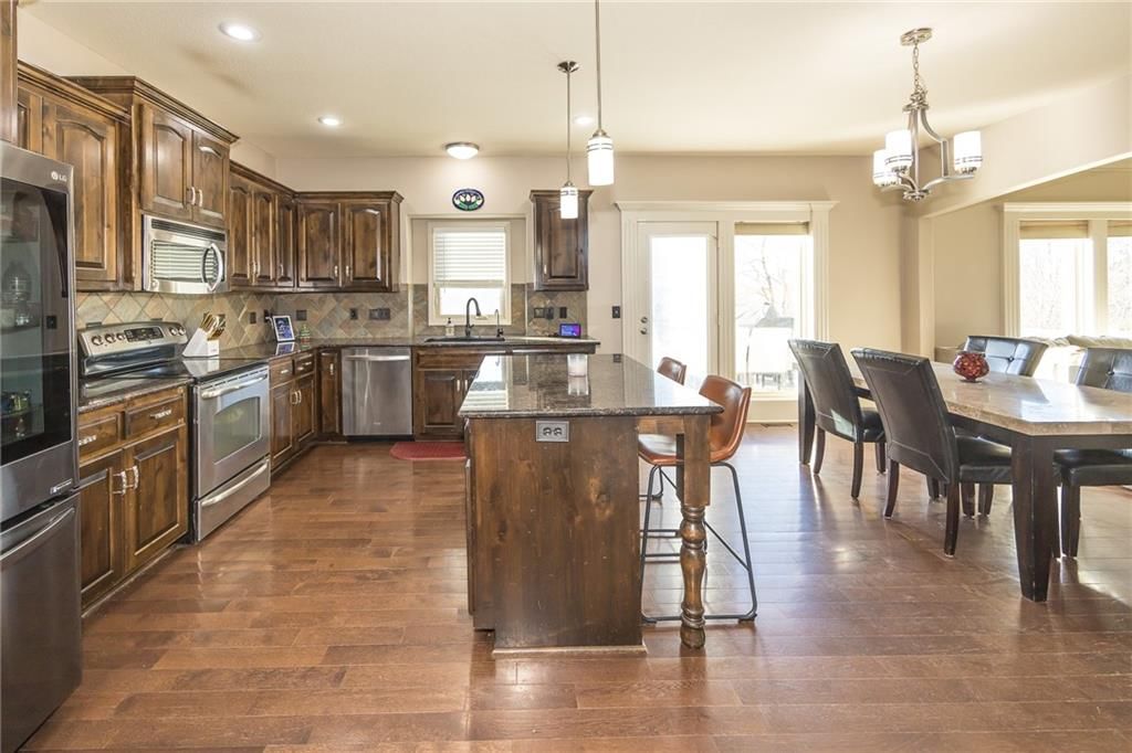 8818 N Essex Drive — photo 16