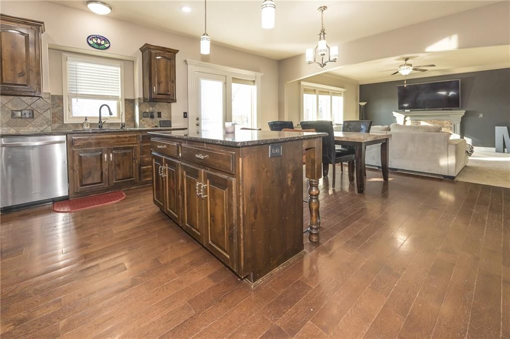 8818 N Essex Drive — photo 17