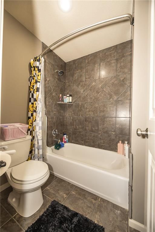 8818 N Essex Drive — photo 36