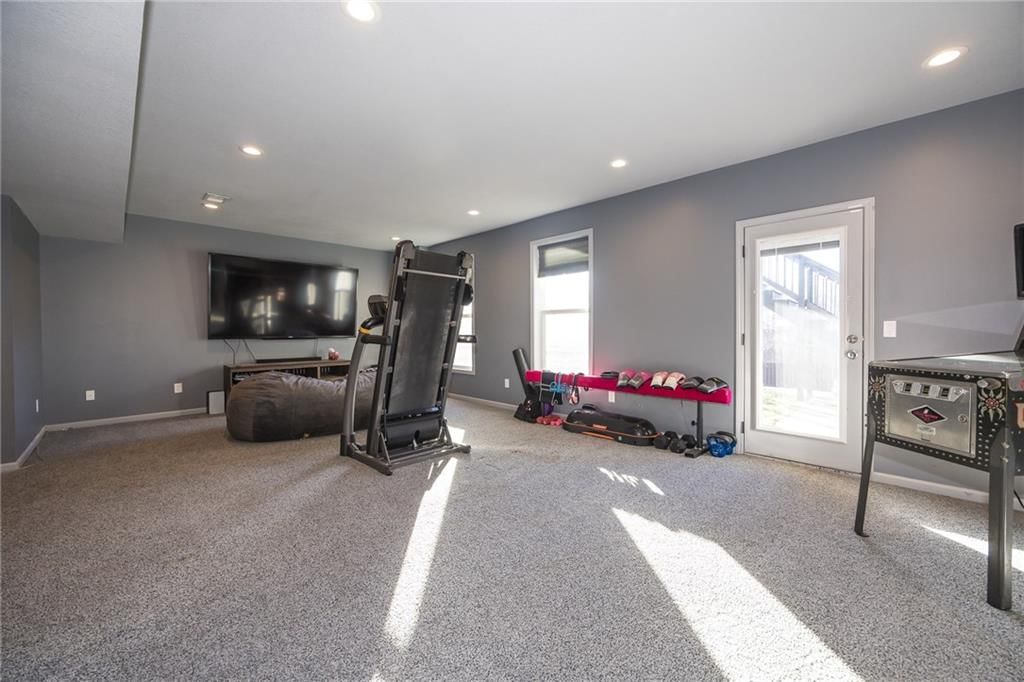 8818 N Essex Drive — photo 45