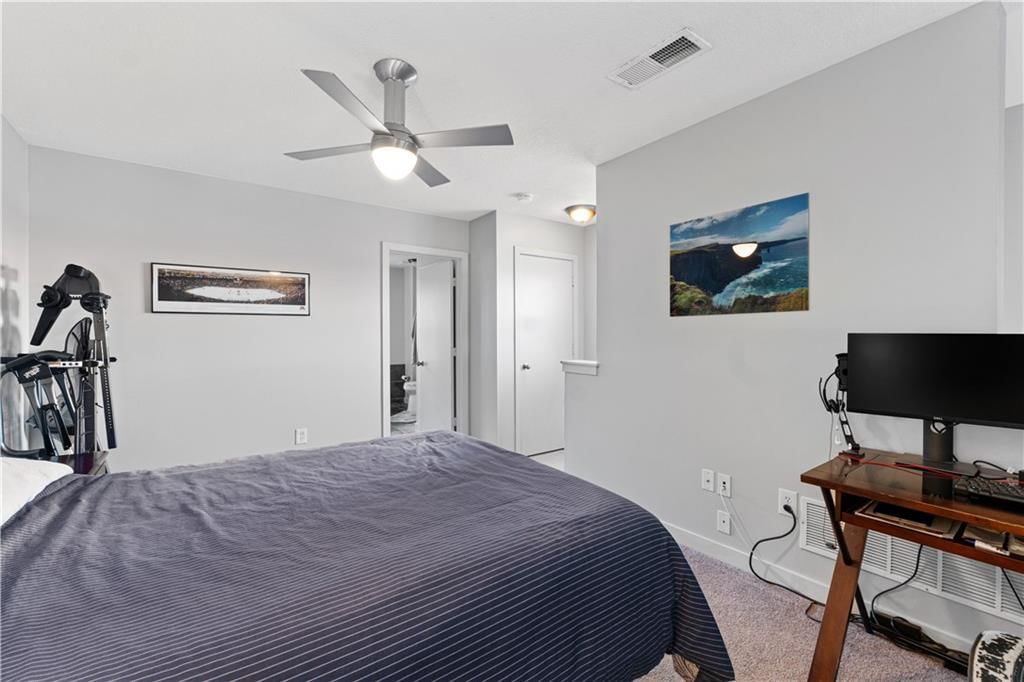 4577 Madison Avenue — photo 17