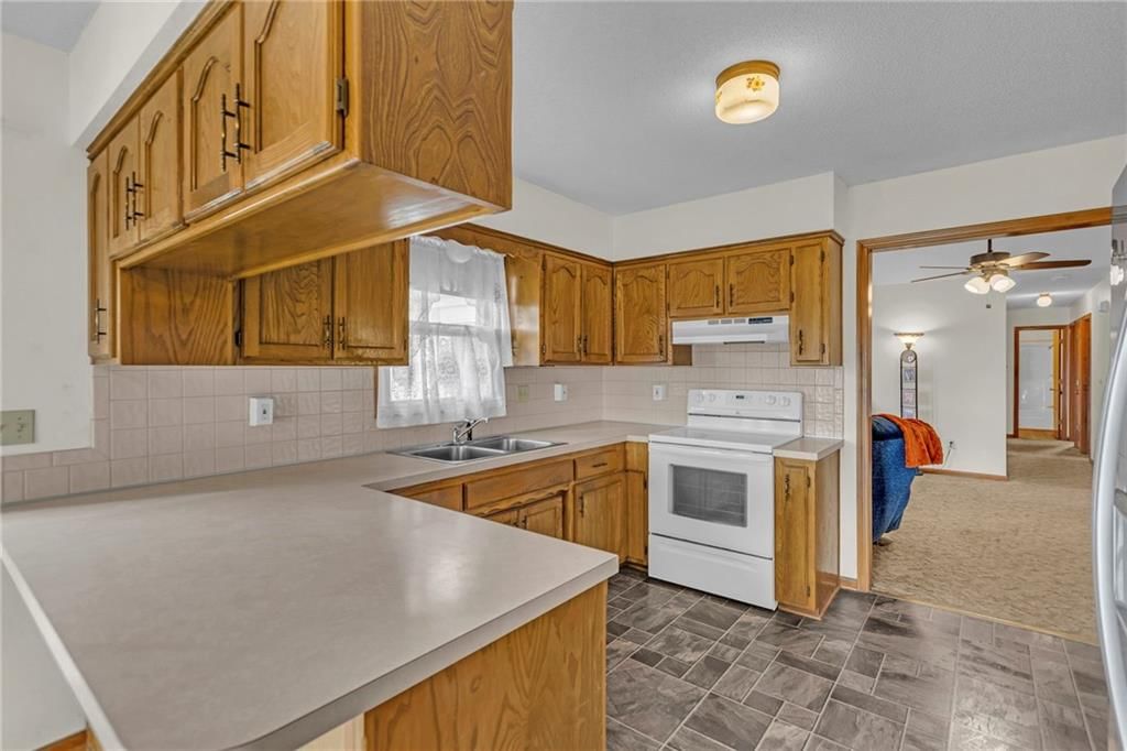 27290 Osawatomie Road — photo 15