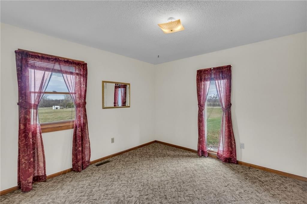 27290 Osawatomie Road — photo 33