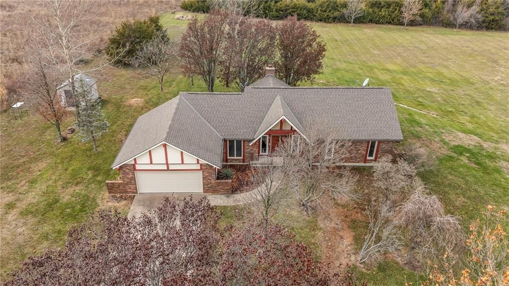 27290 Osawatomie Road — photo 5