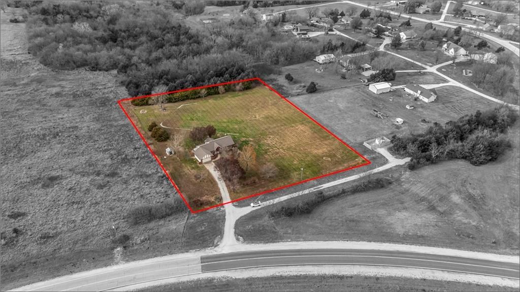 27290 Osawatomie Road — photo 56
