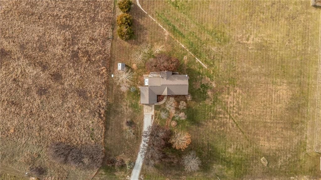 27290 Osawatomie Road — photo 58