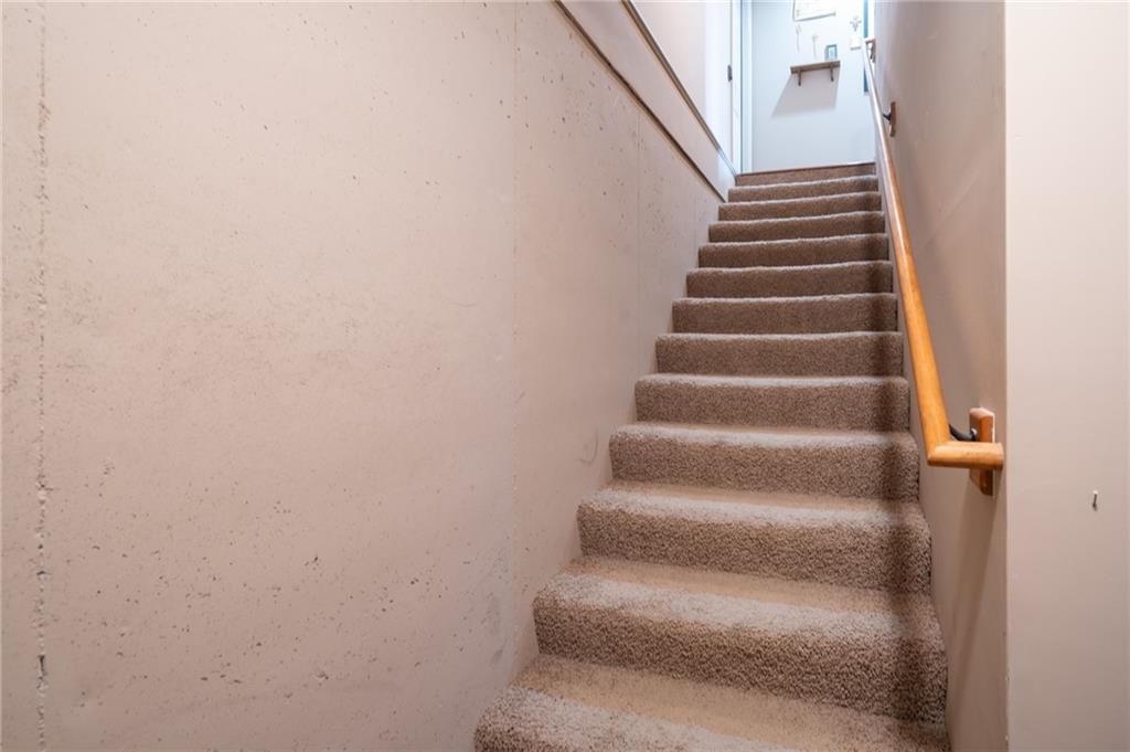 908 Edgewood Street — photo 26