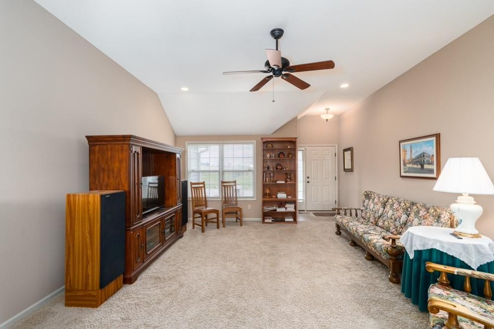 908 Edgewood Street — photo 39