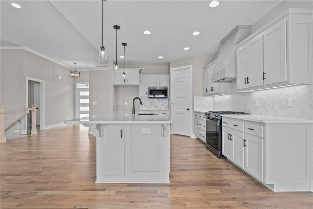 8319 NW 90th Street — photo 5